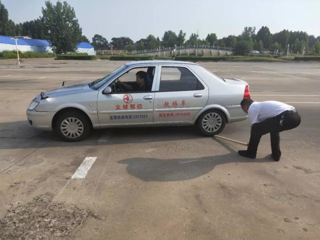 ɽǼżǼУ